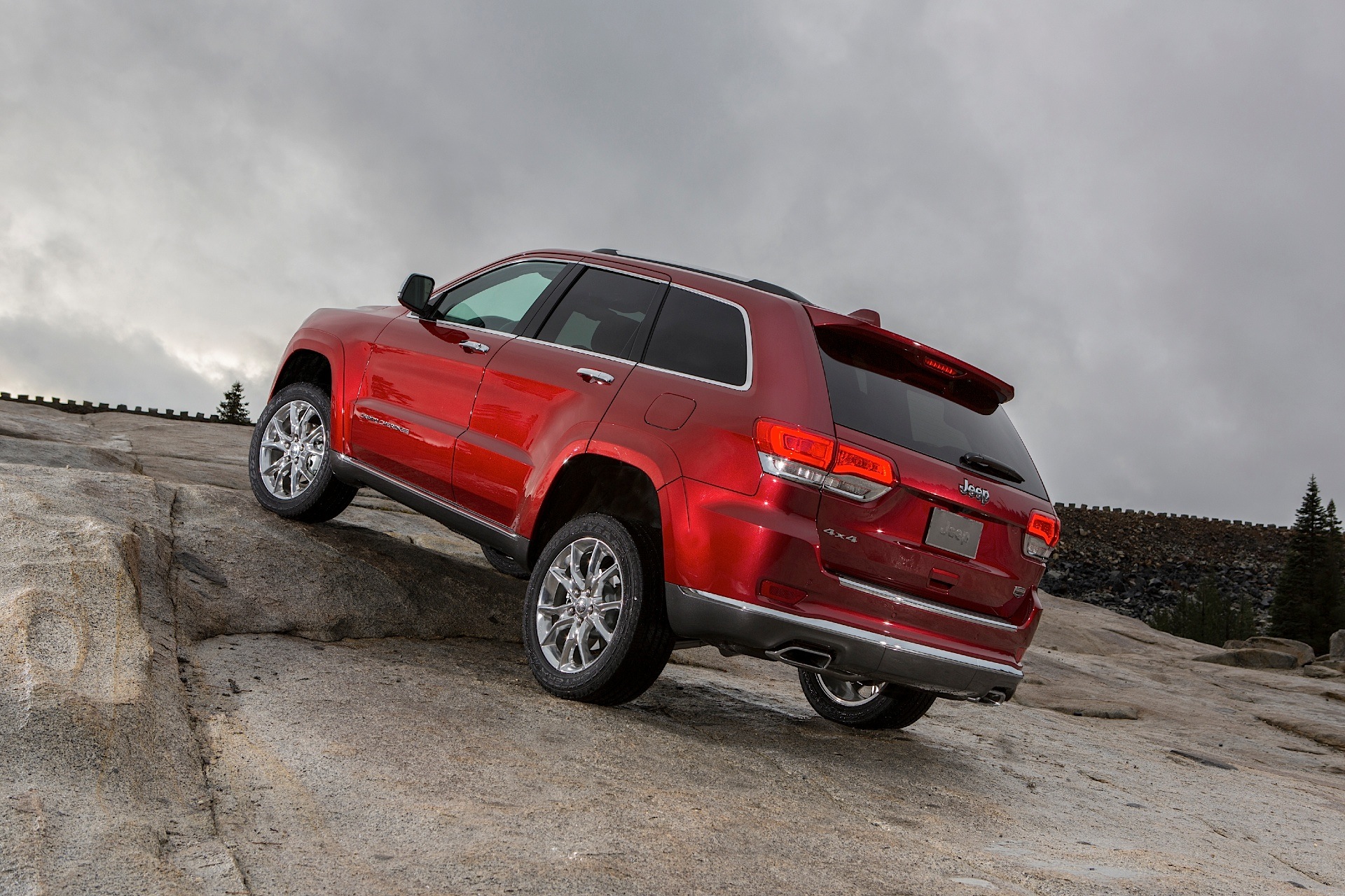 Jeep Grand Cherokee photo 37