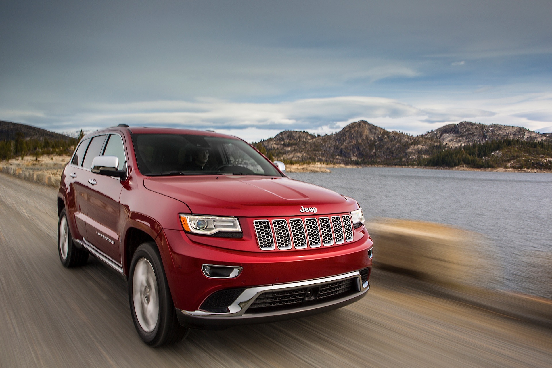 Jeep Grand Cherokee photo 39