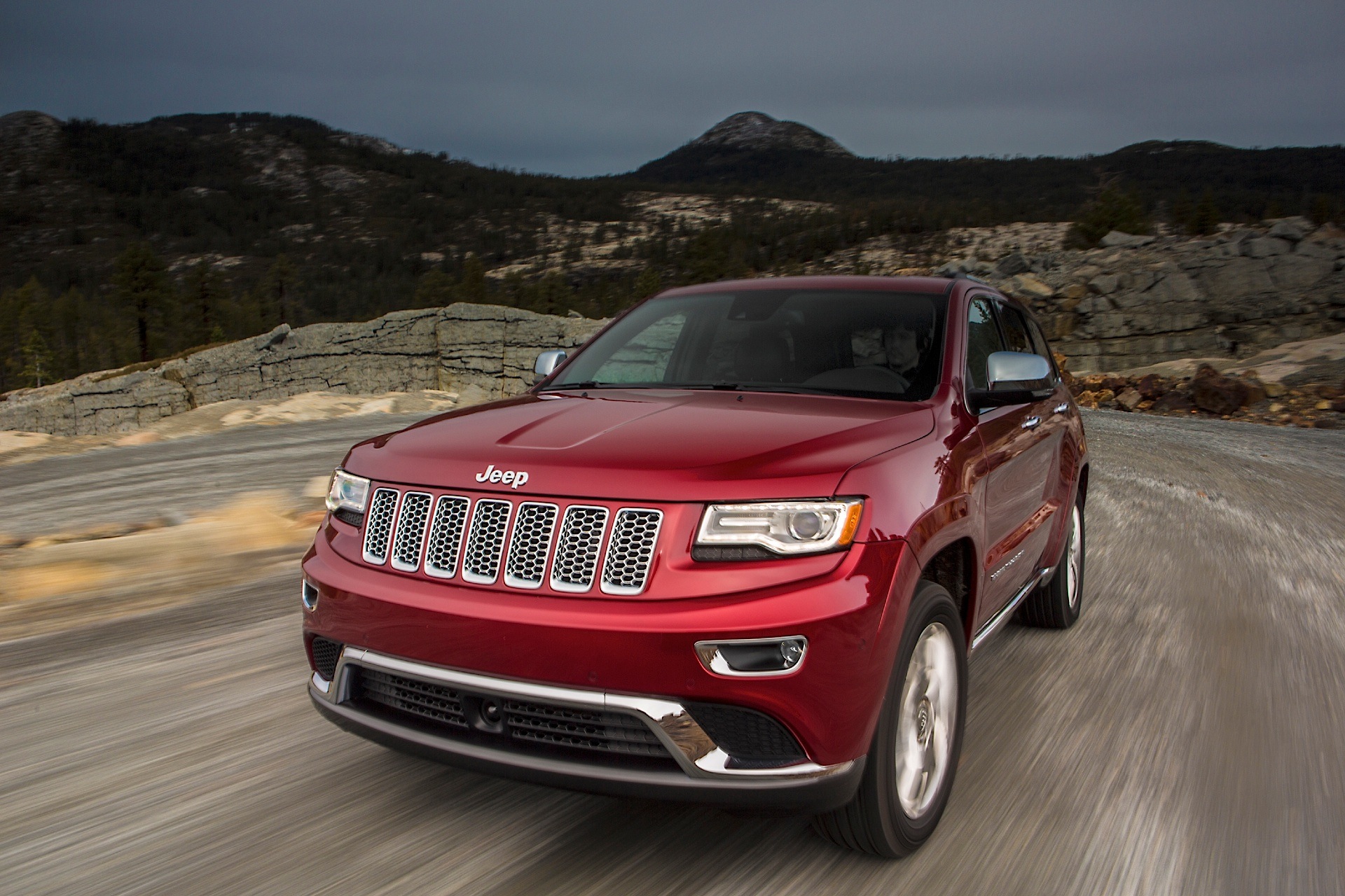 Jeep Grand Cherokee photo 40