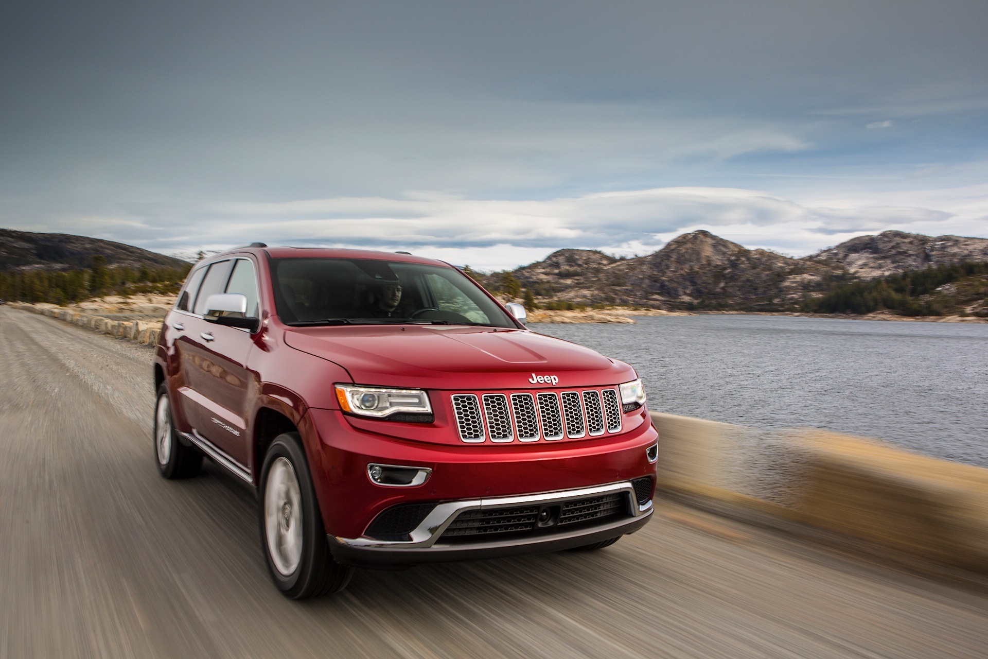 Jeep Grand Cherokee photo 7
