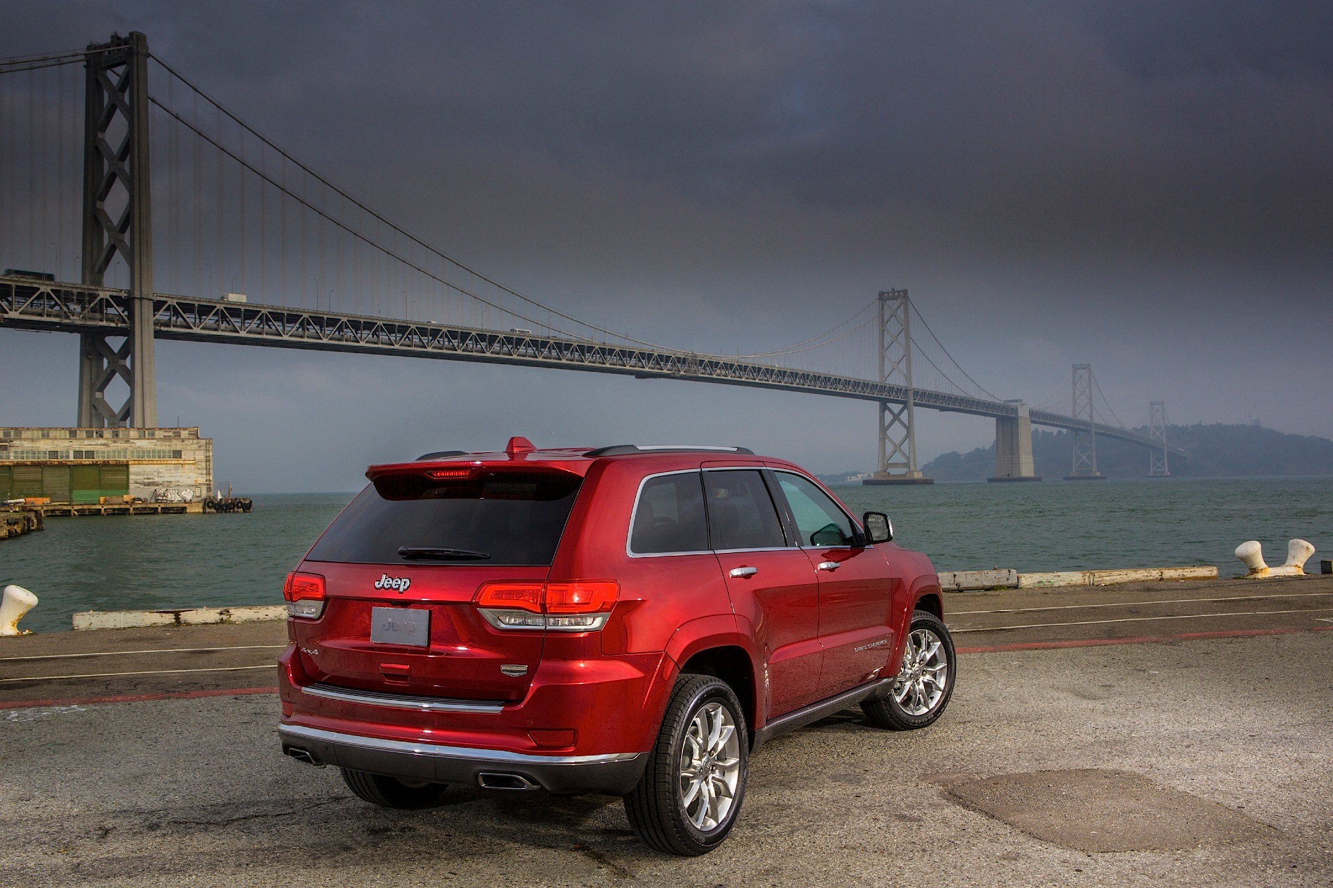 Jeep Grand Cherokee photo 8