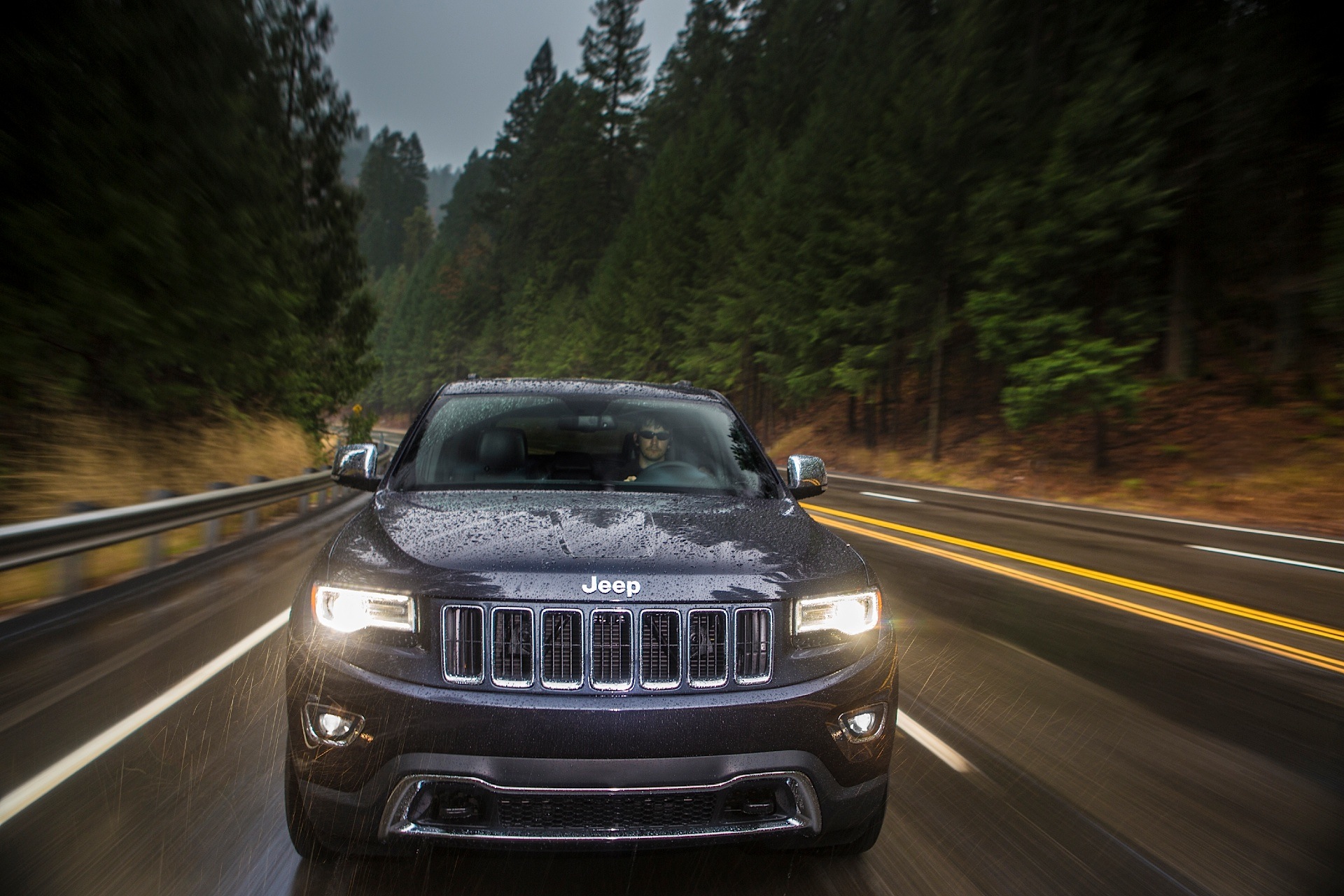 Jeep Grand Cherokee photo 60