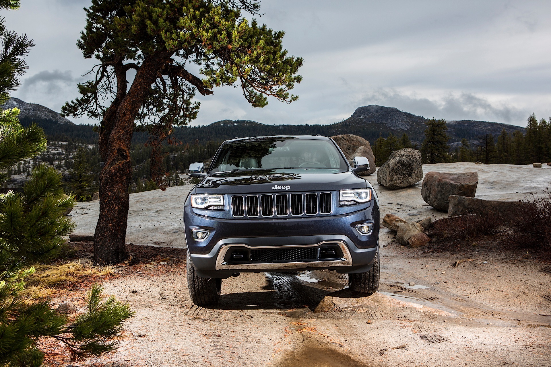 Jeep Grand Cherokee photo 67