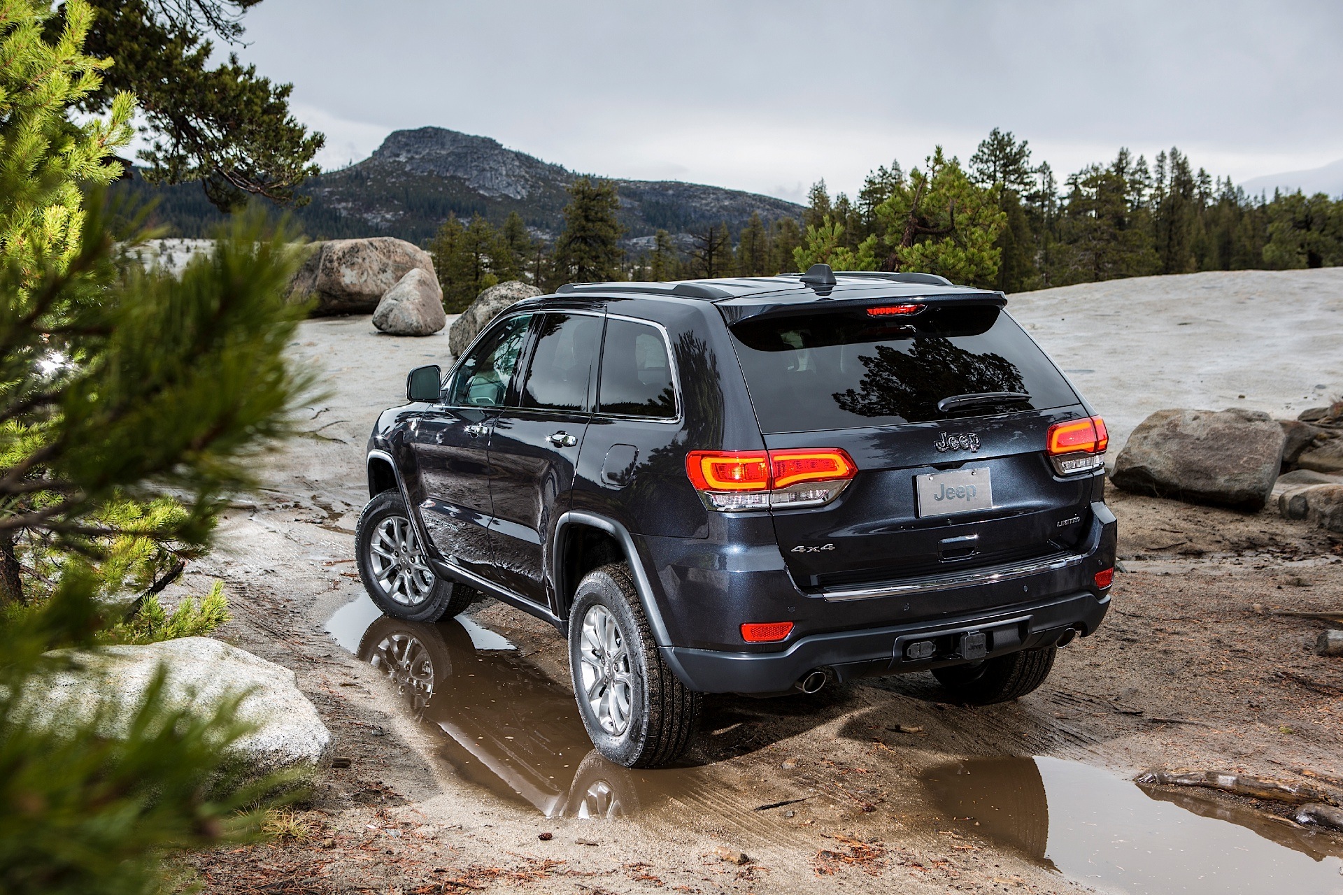 Jeep Grand Cherokee photo 69