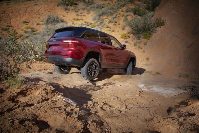 Jeep Grand Cherokee foto 14