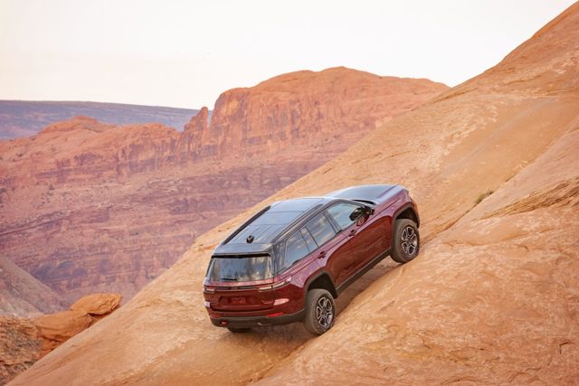 Jeep Grand Cherokee foto 16