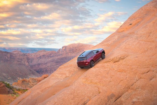 Jeep Grand Cherokee foto 17