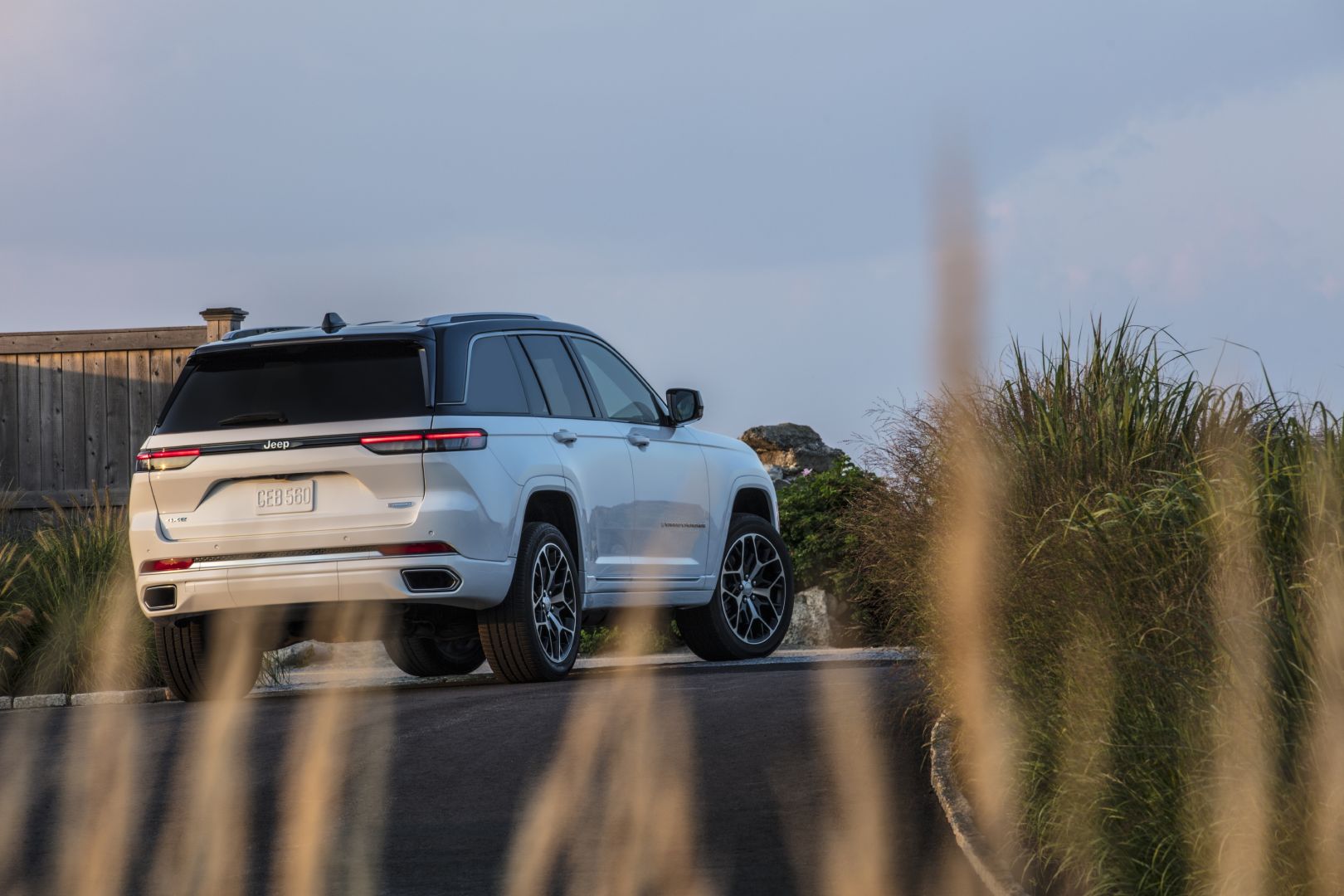 Jeep Grand Cherokee photo 44