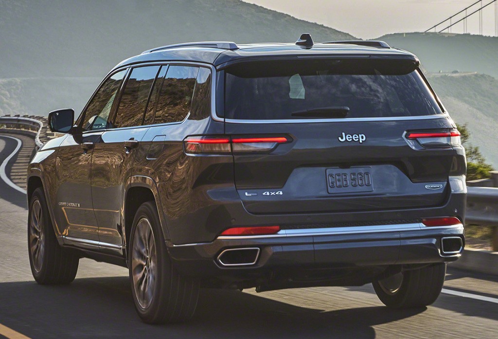 Jeep Grand Cherokee photo 2