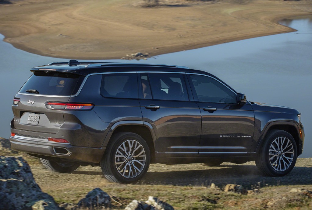 Jeep Grand Cherokee photo 21