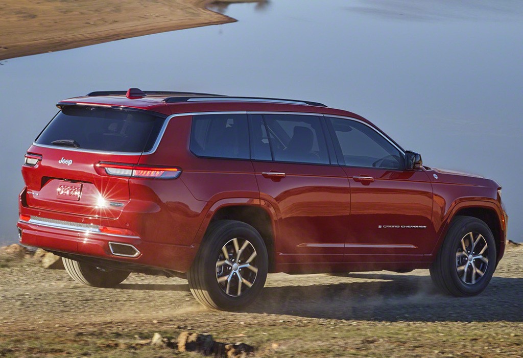 Jeep Grand Cherokee photo 30