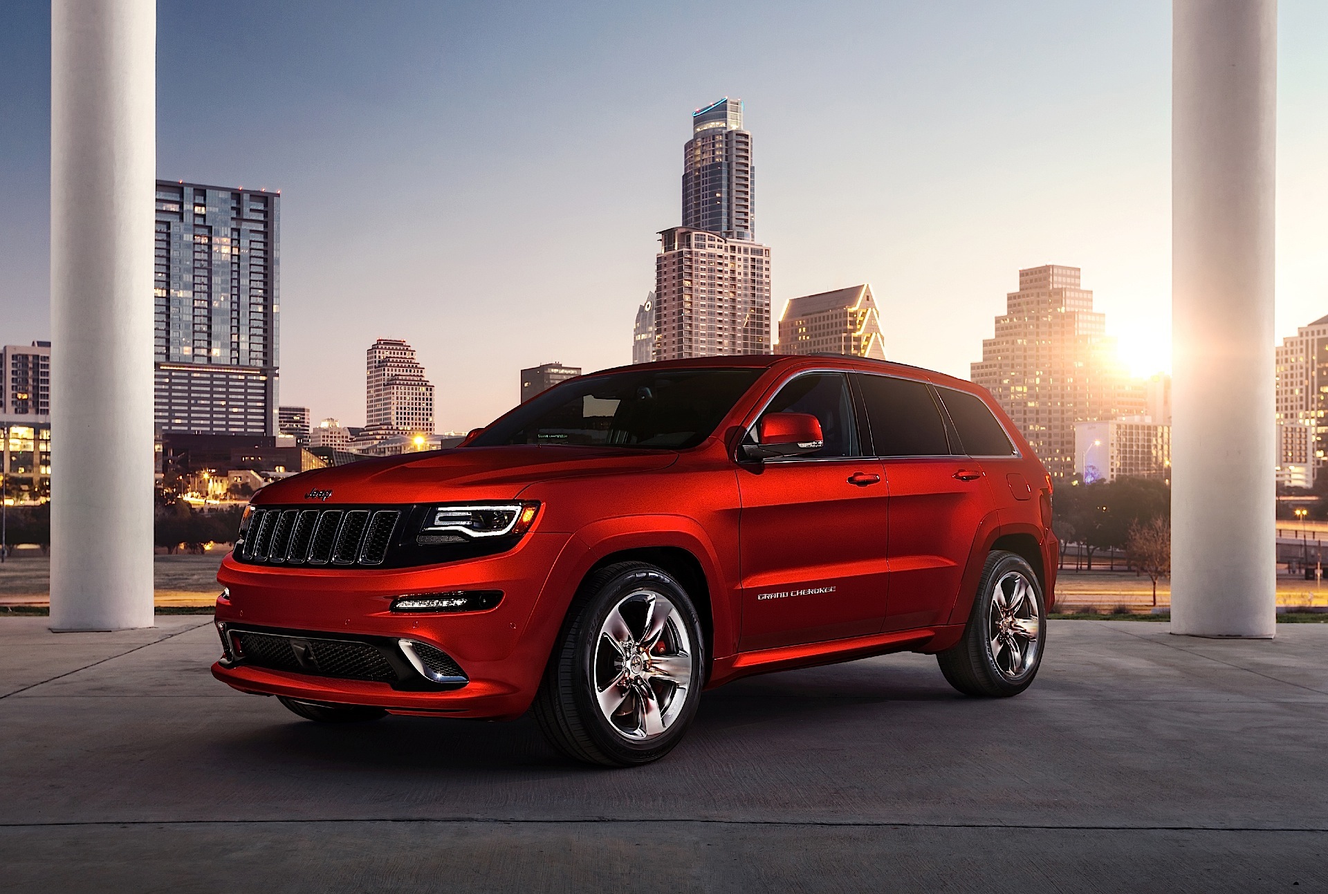 Jeep Grand Cherokee photo 9