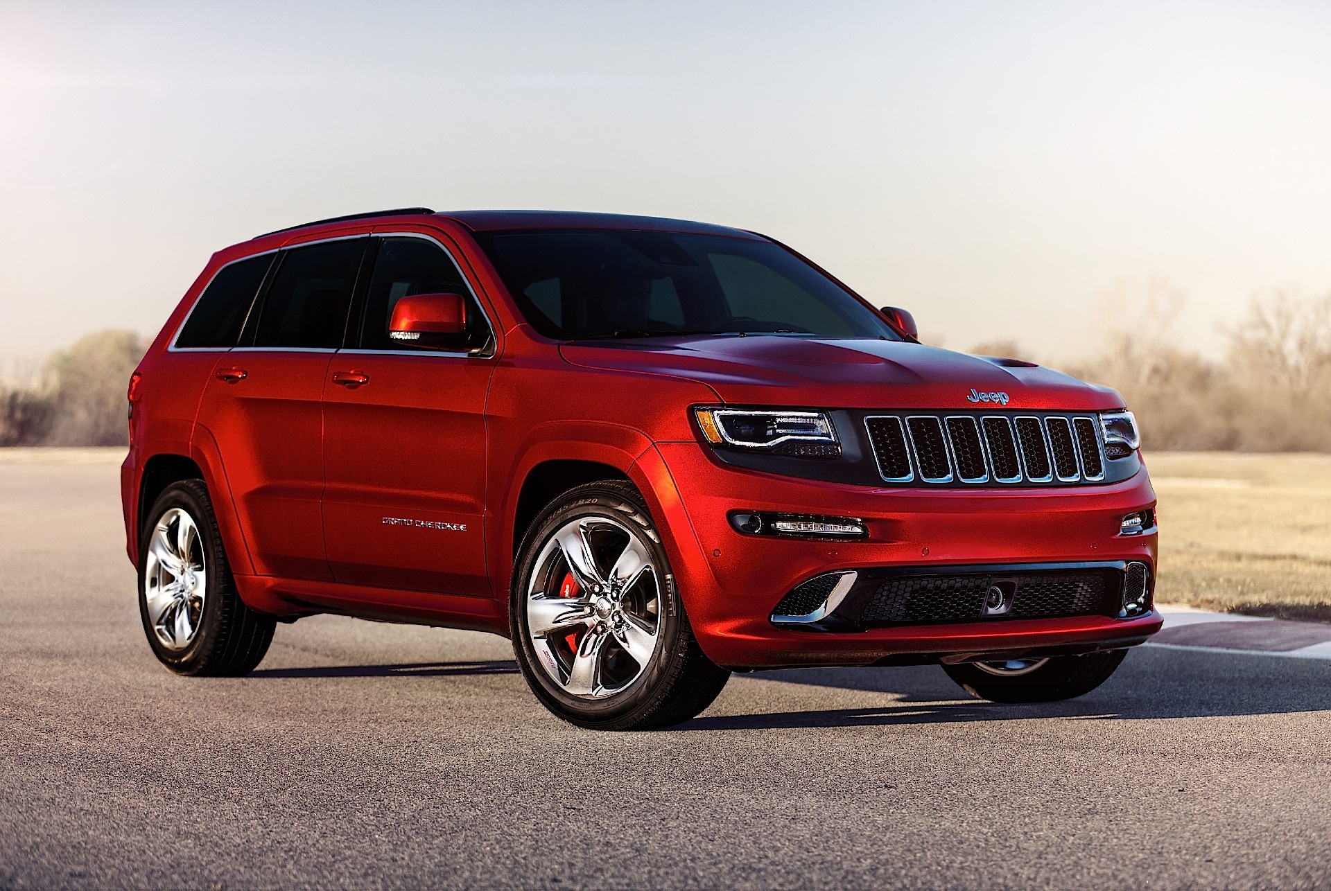 Jeep Grand Cherokee photo 12