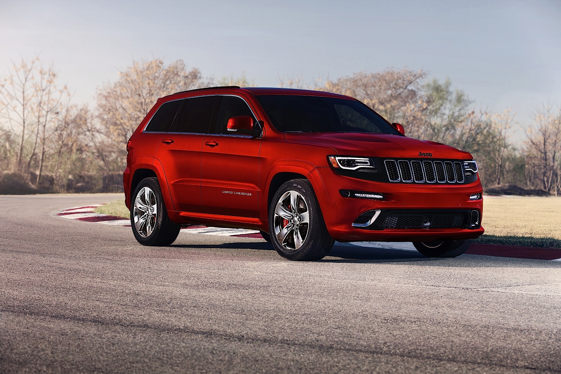 Jeep Grand Cherokee photo 22