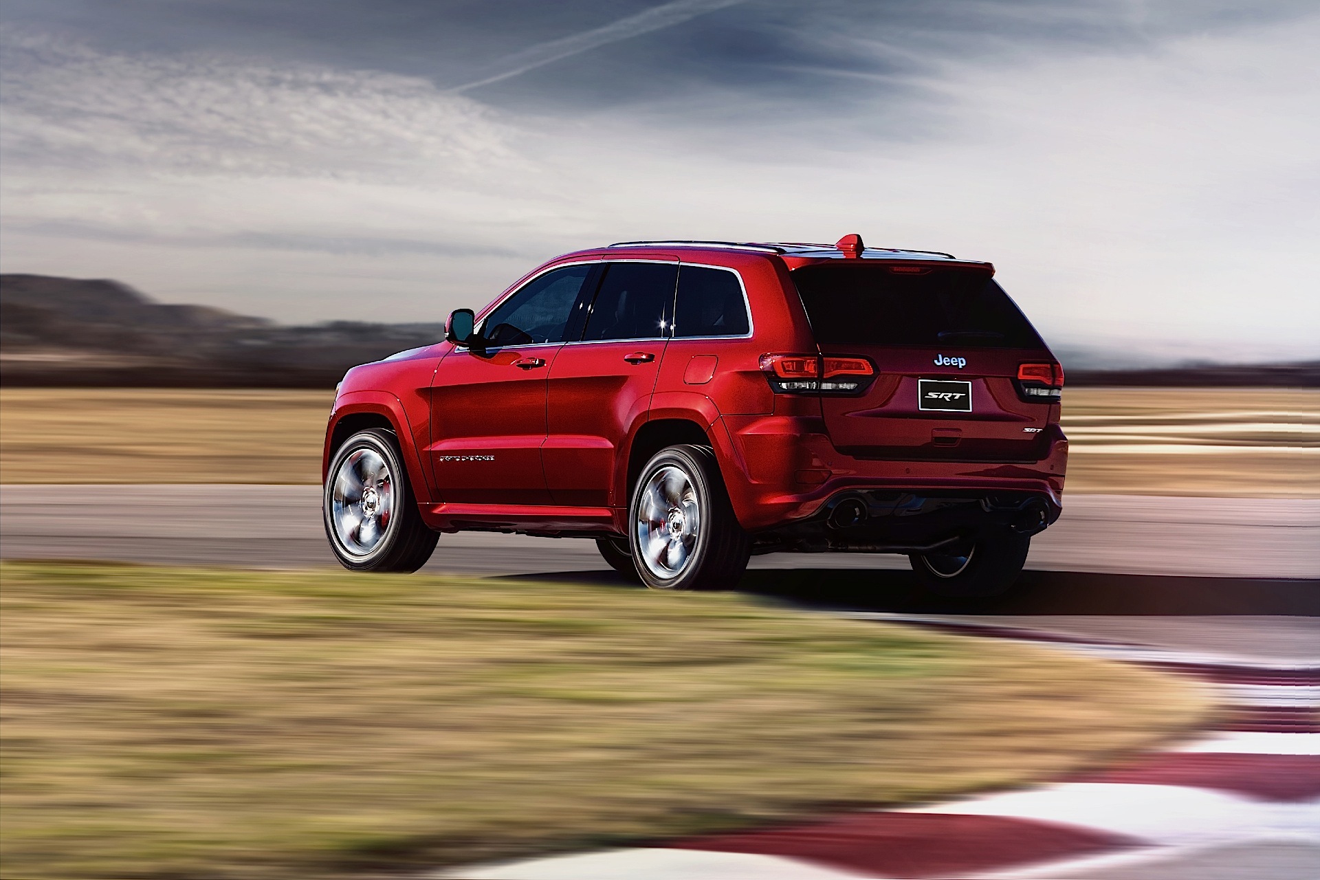 Jeep Grand Cherokee photo 25