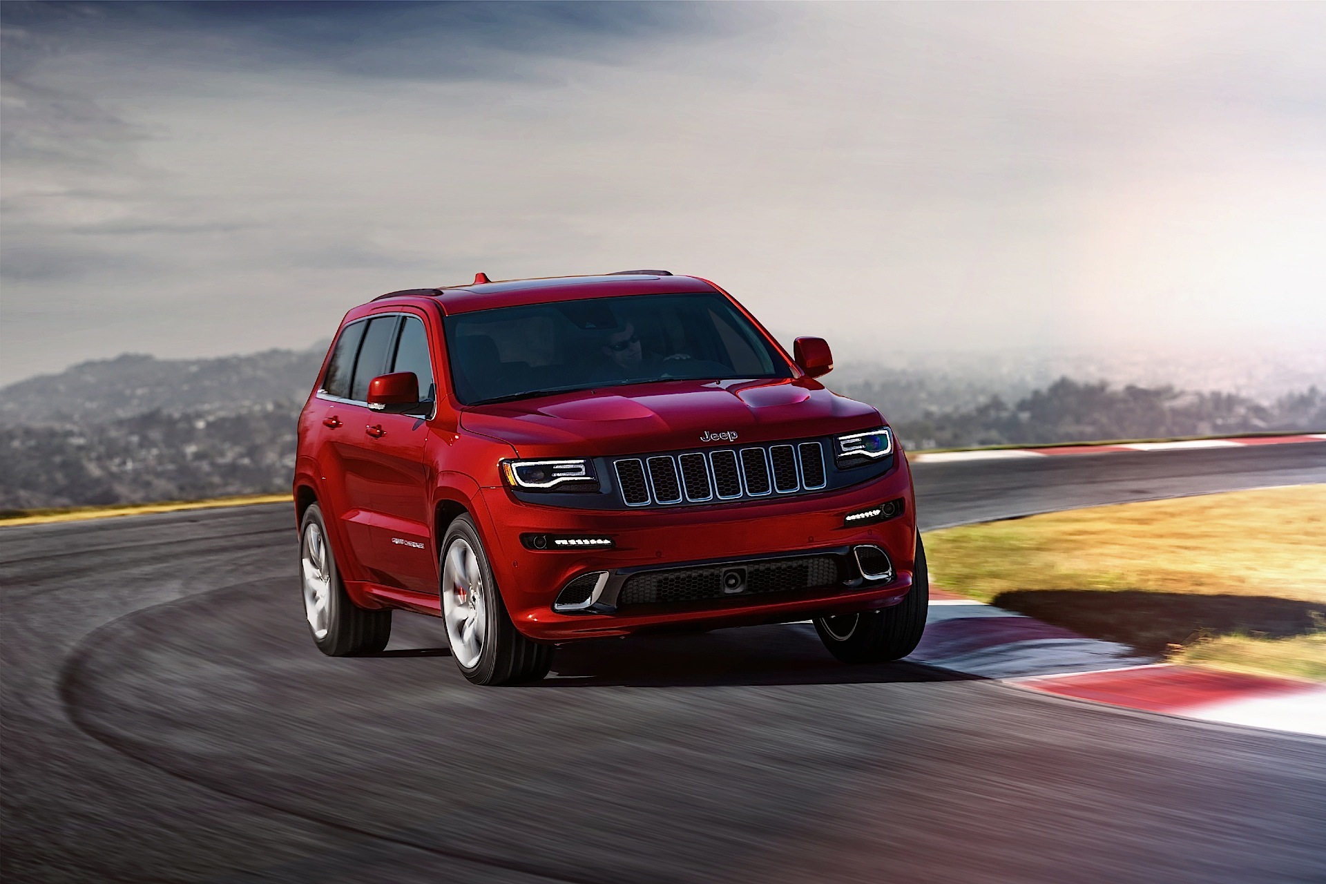 Jeep Grand Cherokee photo 27