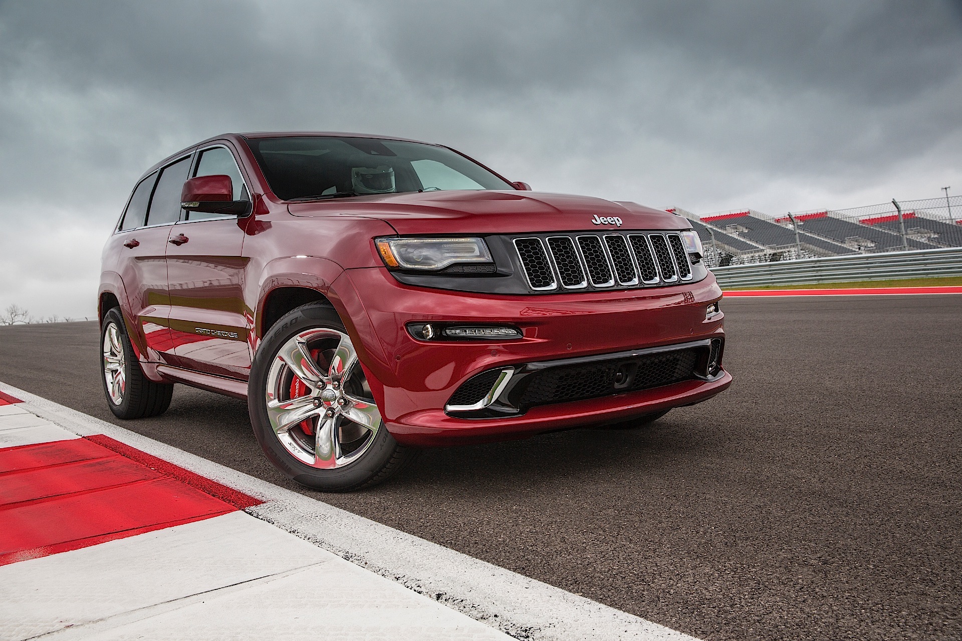 Jeep Grand Cherokee photo 43