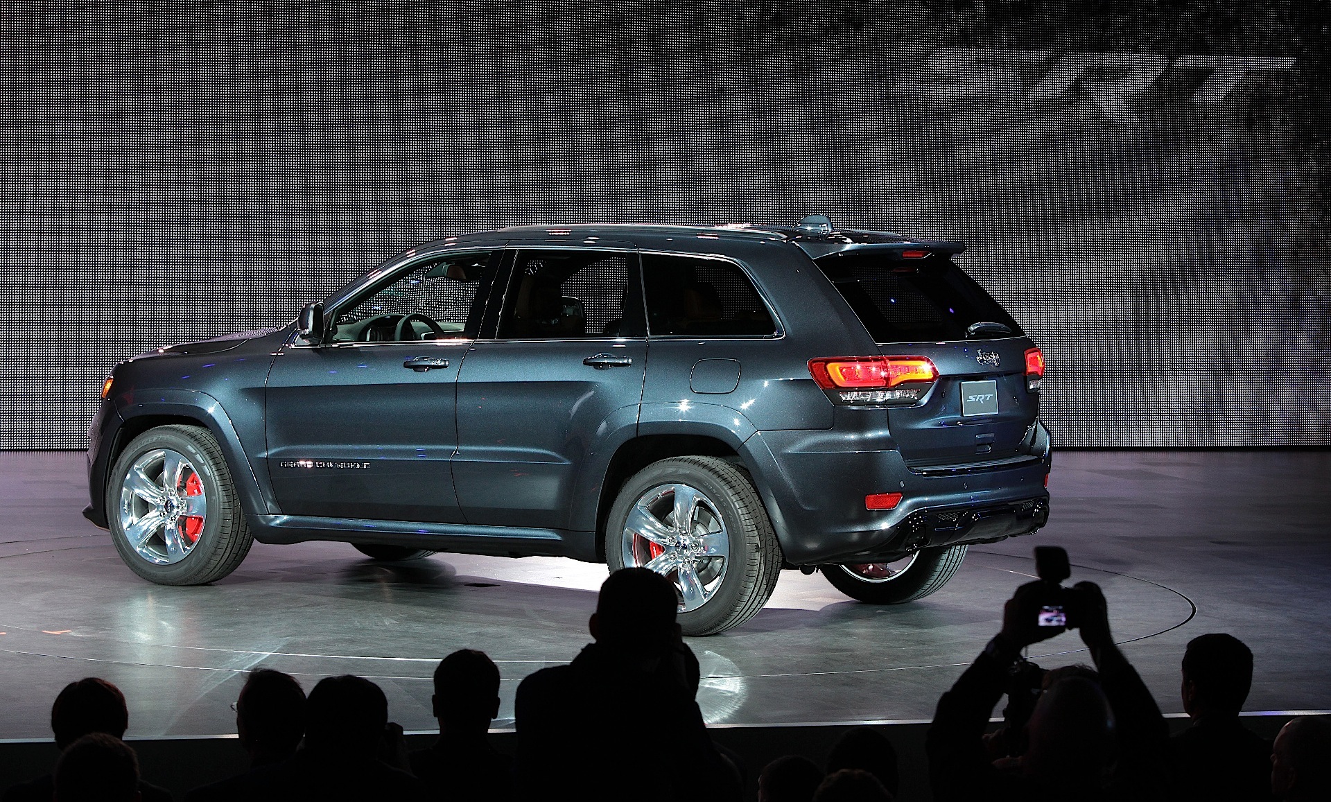 Jeep Grand Cherokee photo 3