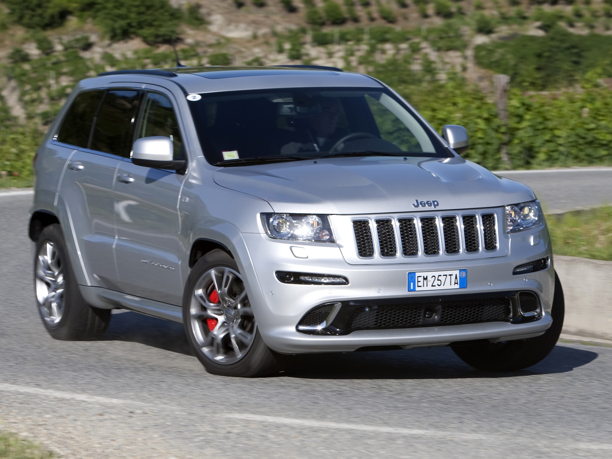 Jeep Grand Cherokee photo 77