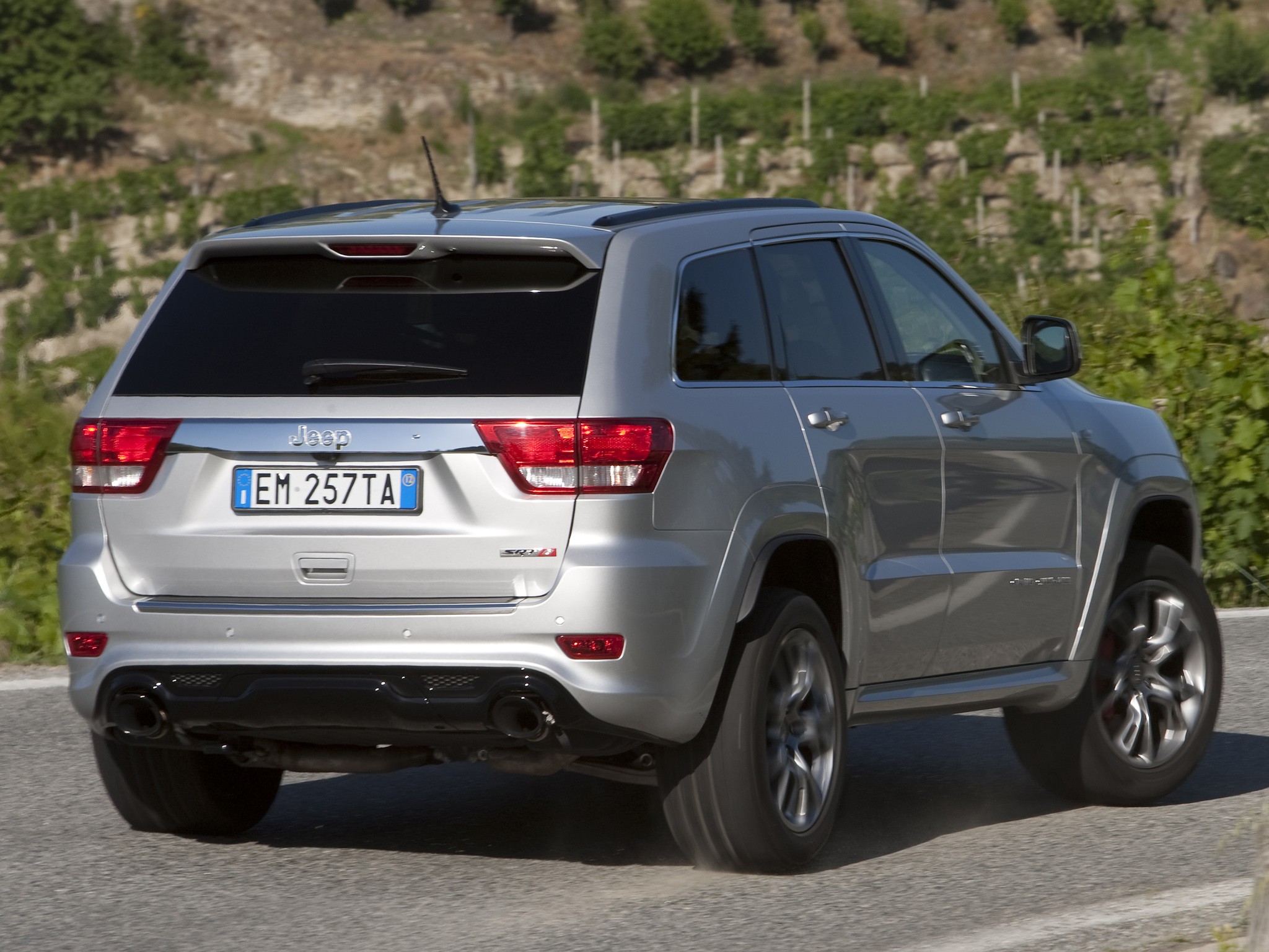 Jeep Grand Cherokee photo 78