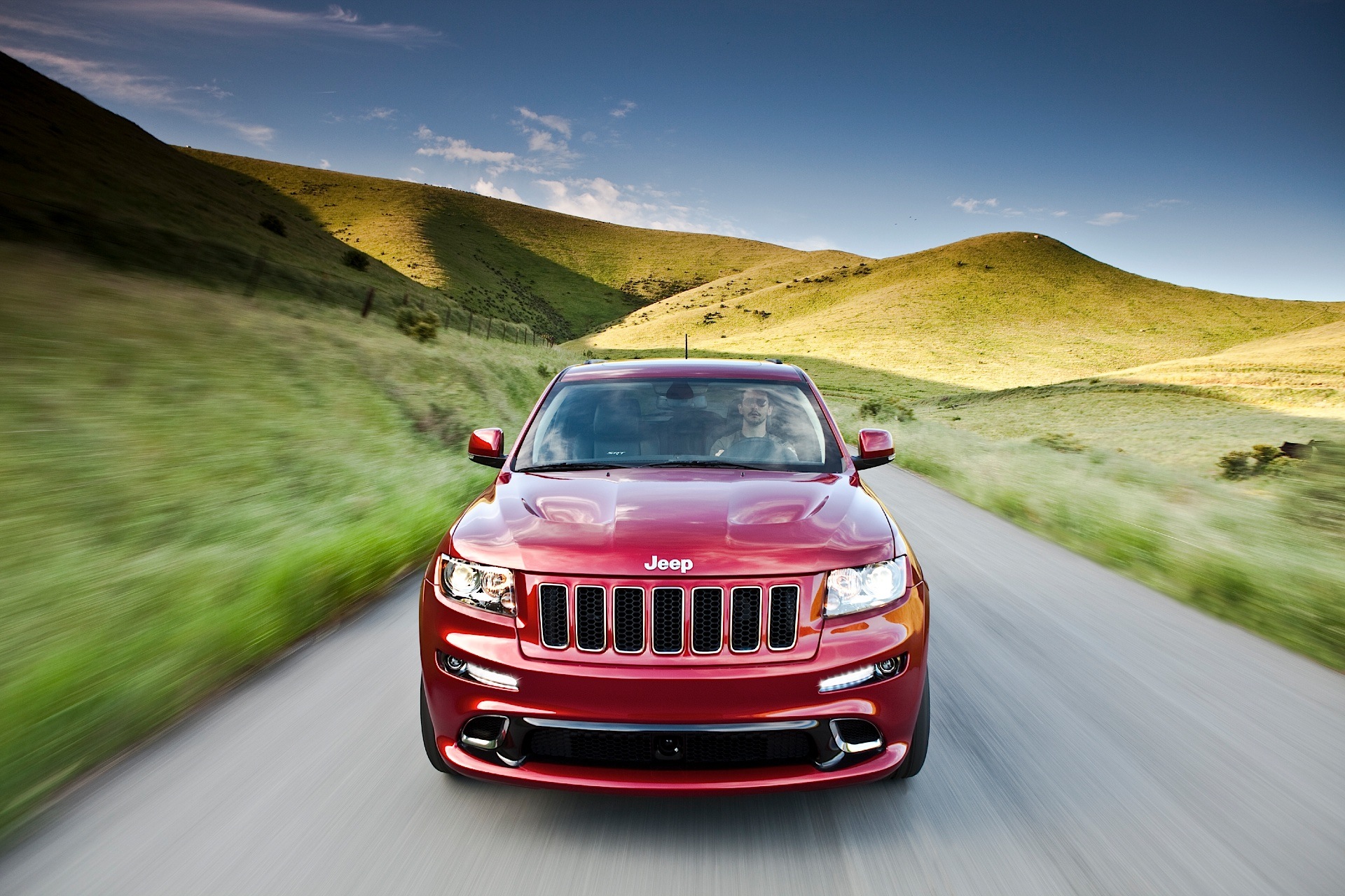 Jeep Grand Cherokee photo 14