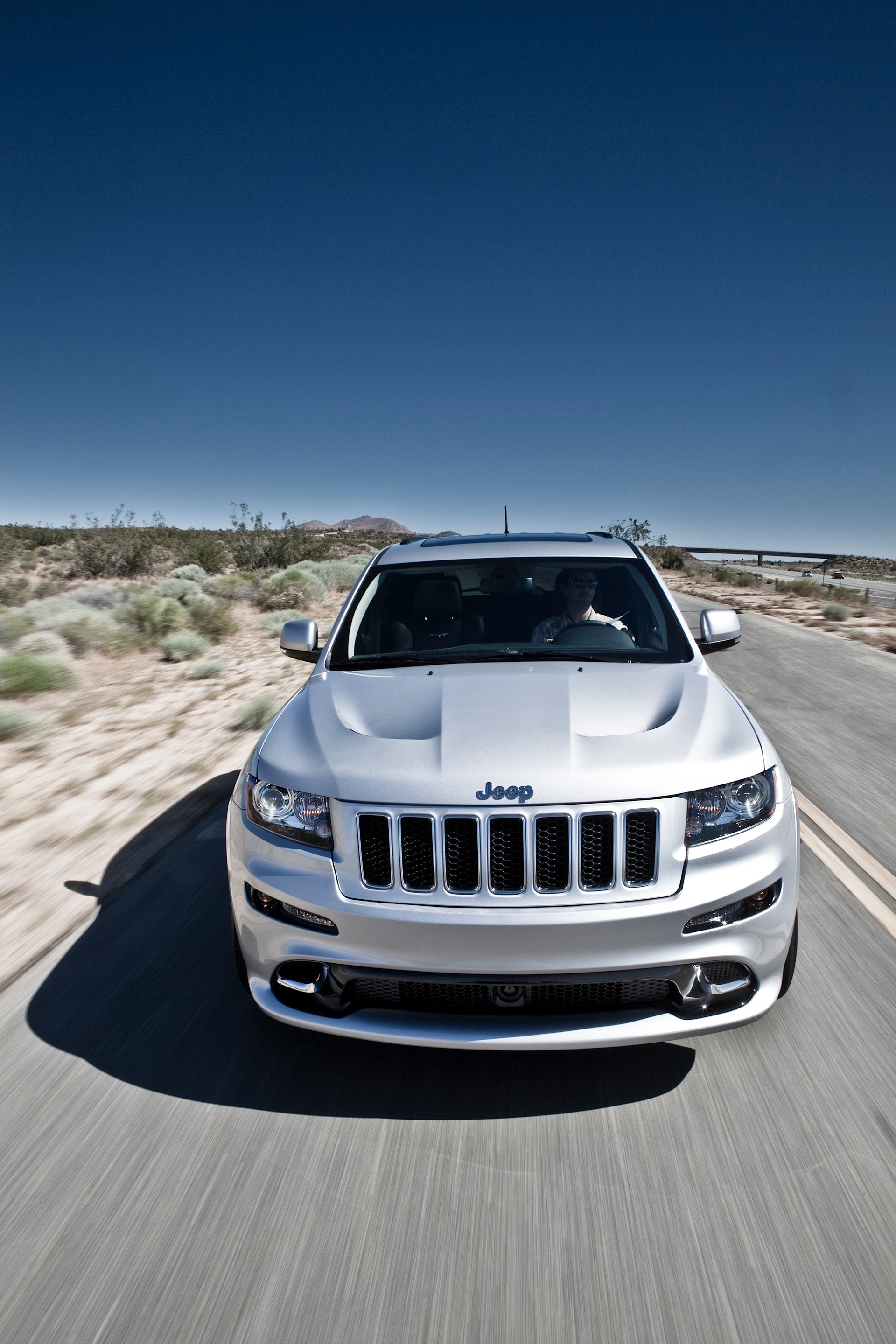Jeep Grand Cherokee photo 28