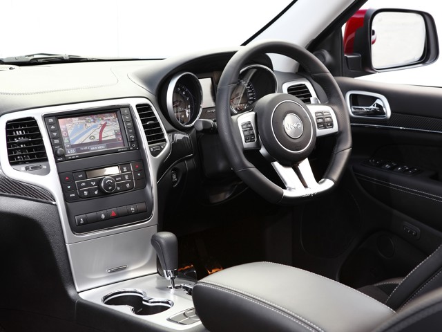 Jeep Grand Cherokee photo 90
