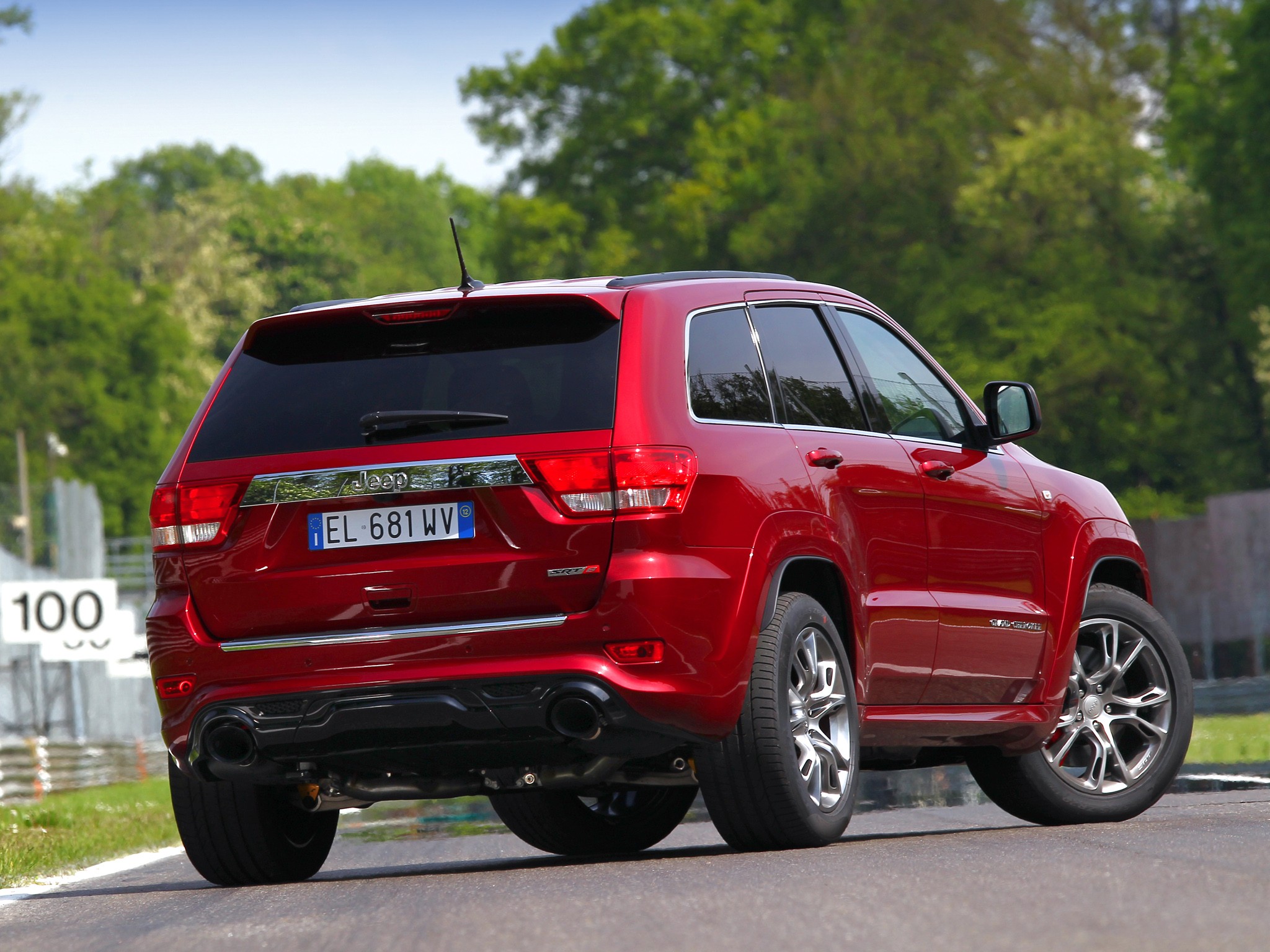 Jeep Grand Cherokee photo 61