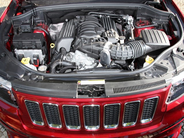 Jeep Grand Cherokee photo 73