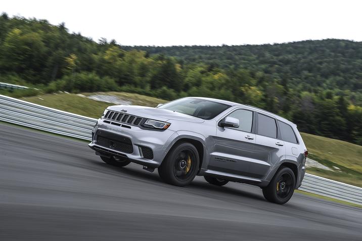 Jeep Grand Cherokee photo 8