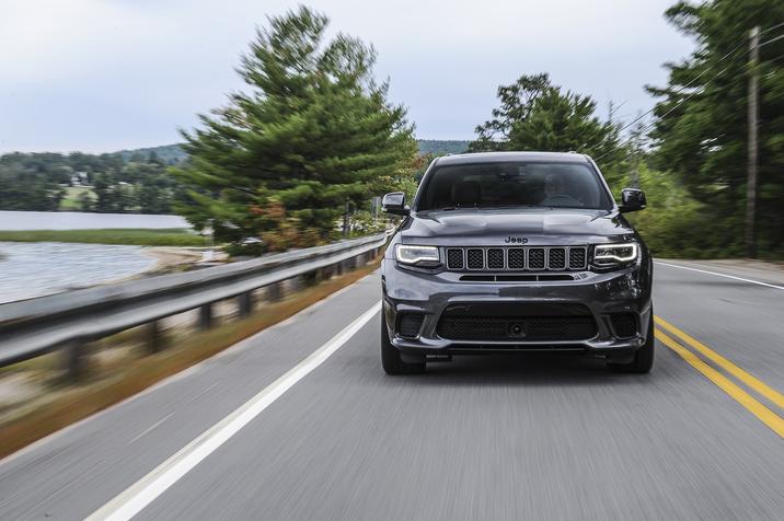 Jeep Grand Cherokee photo 16