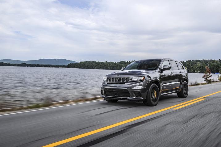 Jeep Grand Cherokee photo 17