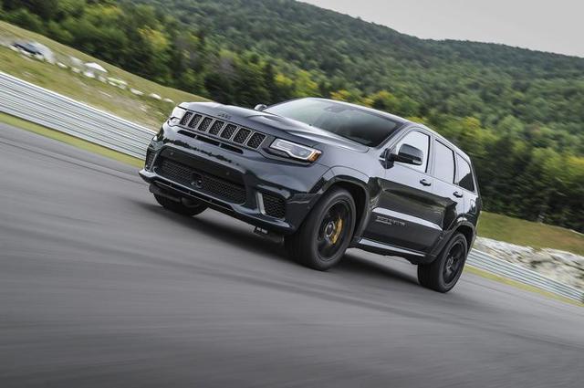 Jeep Grand Cherokee photo 21