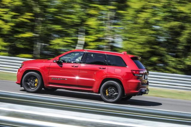 Jeep Grand Cherokee photo 27