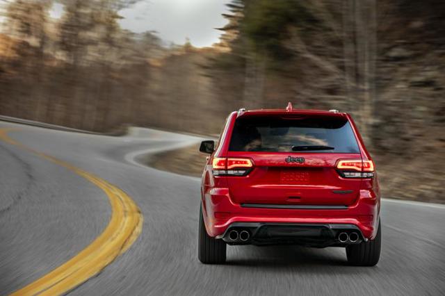 Jeep Grand Cherokee photo 34