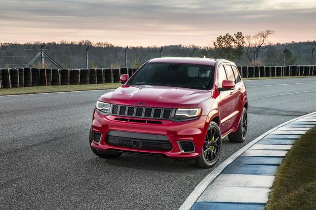 Jeep Grand Cherokee photo 39