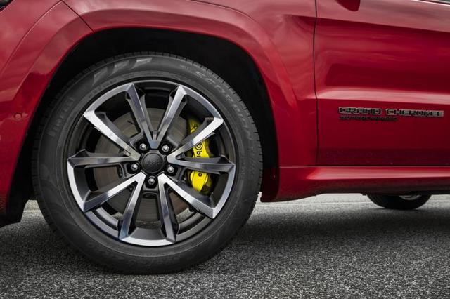 Jeep Grand Cherokee photo 43