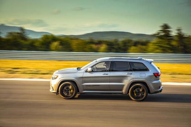 Jeep Grand Cherokee photo 52