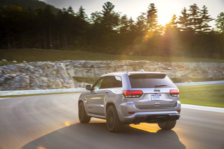 Jeep Grand Cherokee photo 53