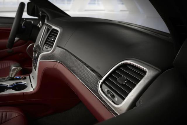 Jeep Grand Cherokee photo 61