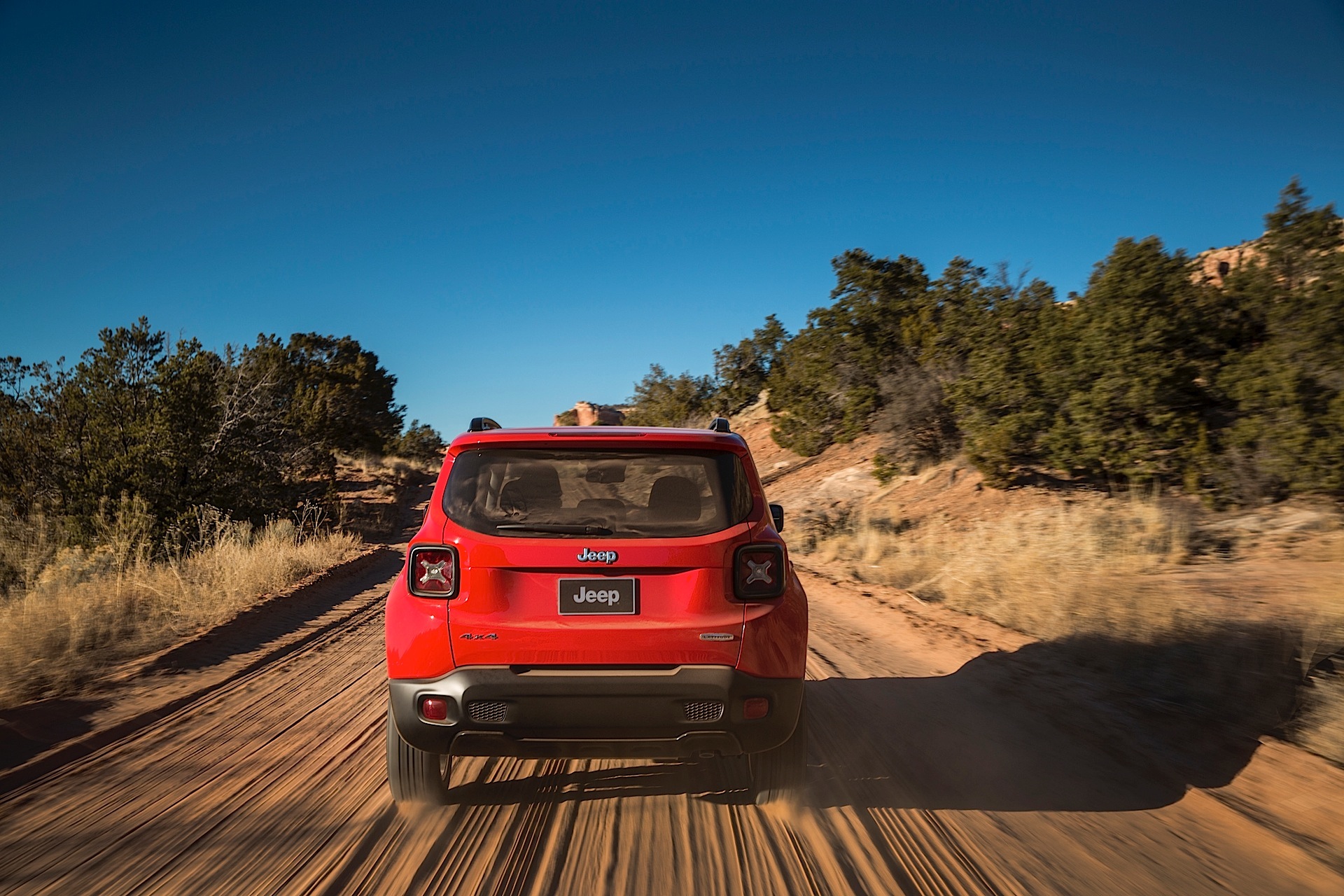 Jeep Renegade photo 35