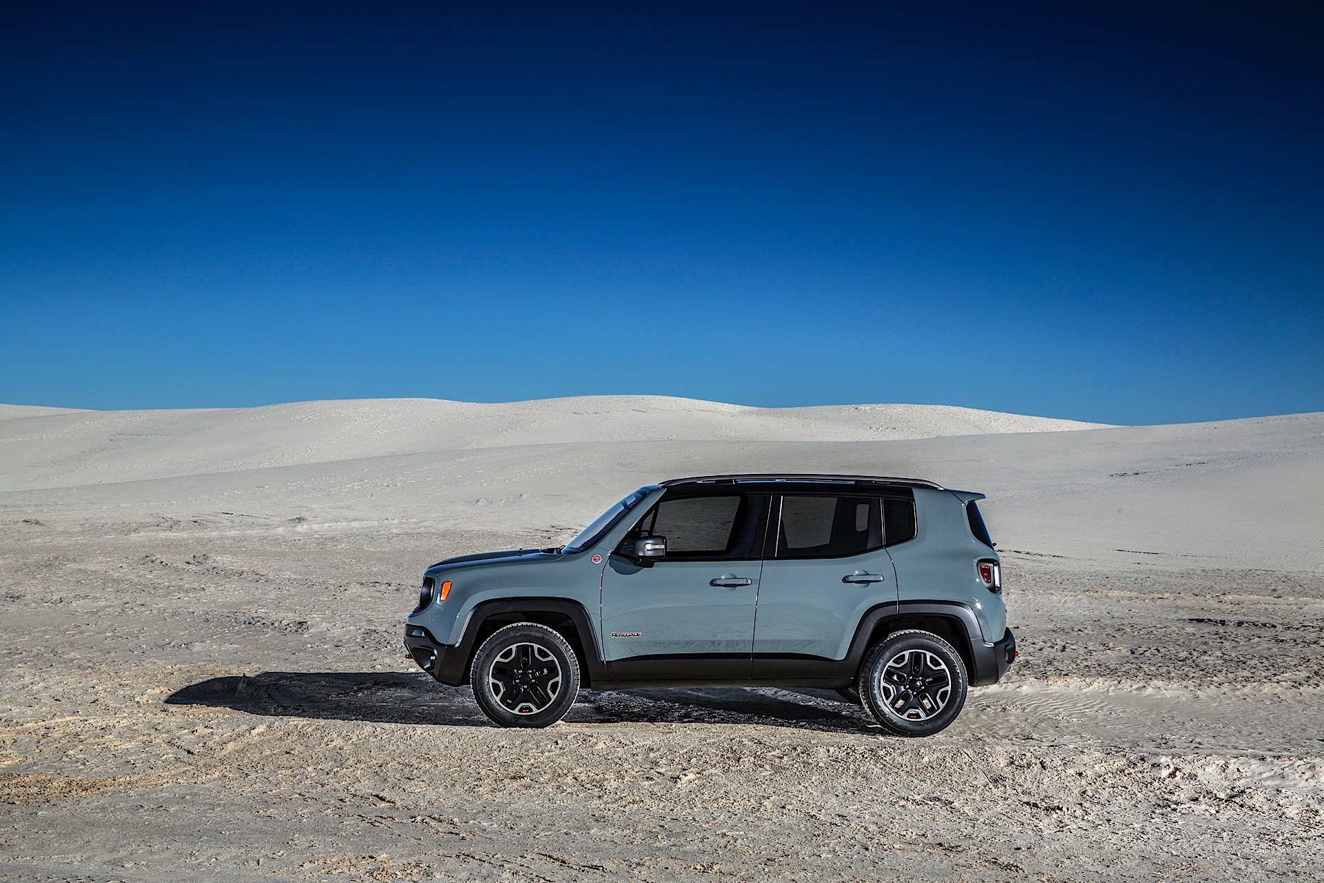 Jeep Renegade photo 50