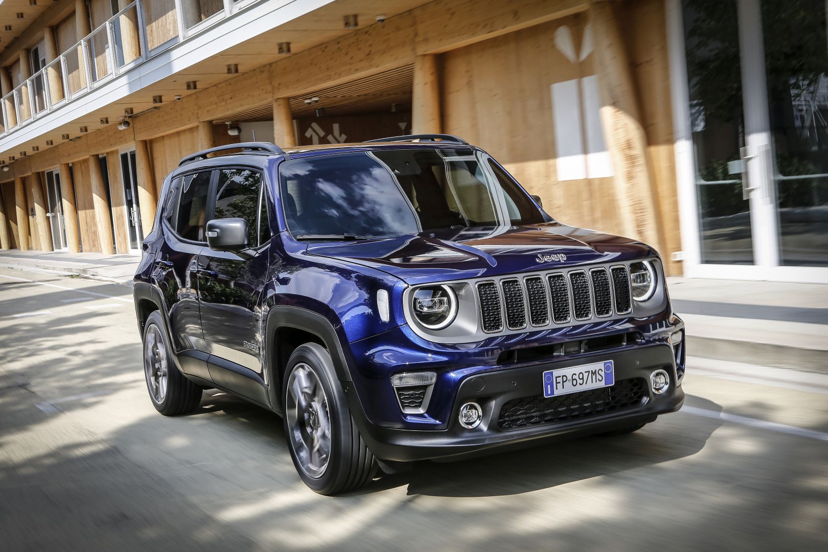 Jeep Renegade photo 11