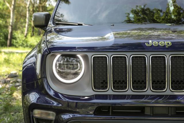 Jeep Renegade photo 25