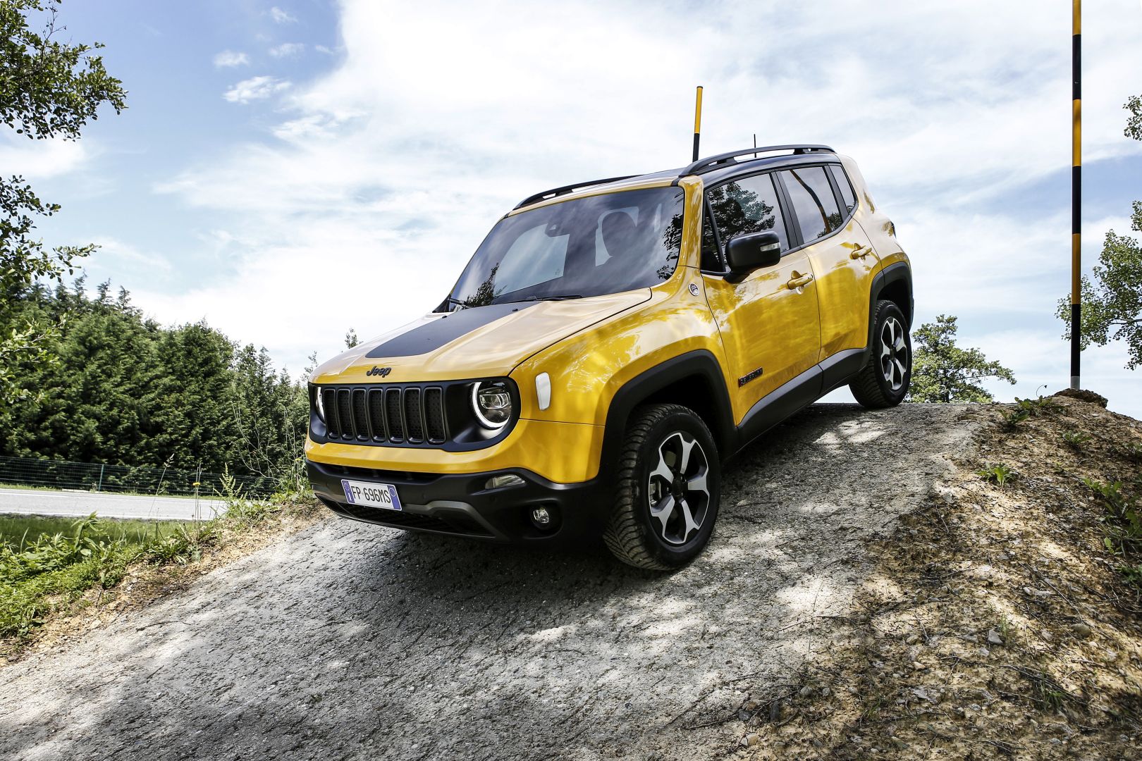 Jeep Renegade photo 35