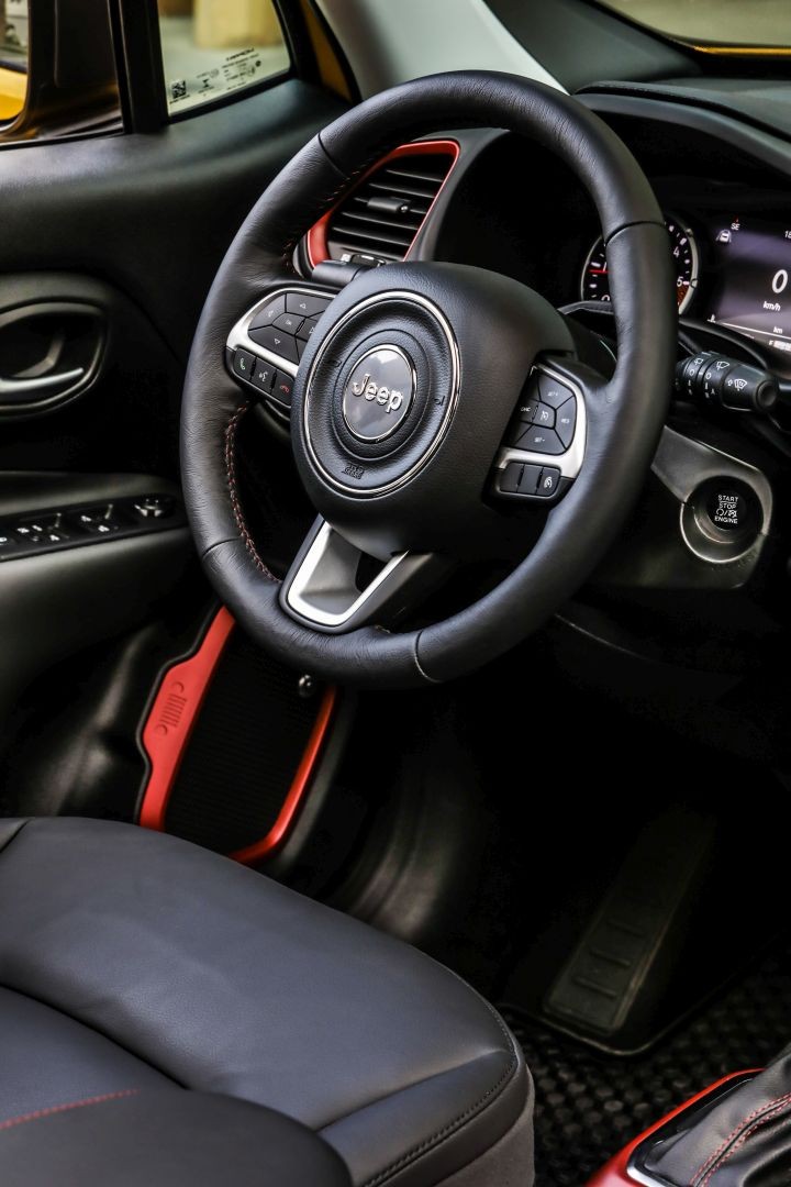 Jeep Renegade photo 75