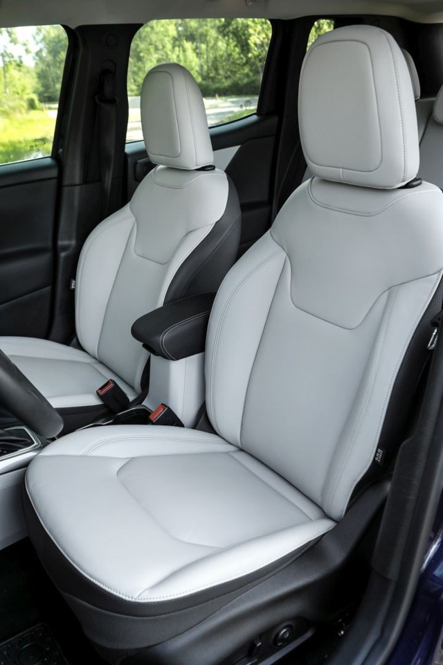 Jeep Renegade photo 78