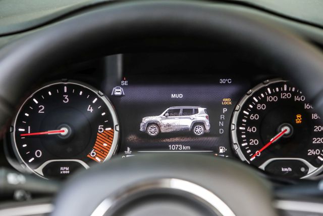 Jeep Renegade photo 94