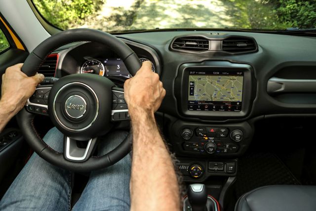 Jeep Renegade photo 95