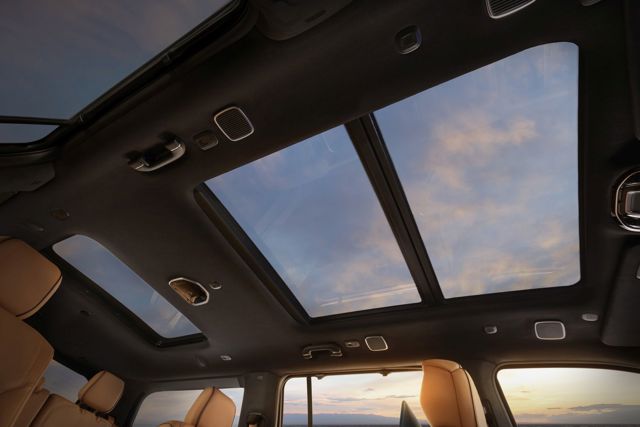 Jeep Wagoneer photo 60